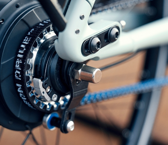 Mivel hajts? — Szíj vagy lánc?