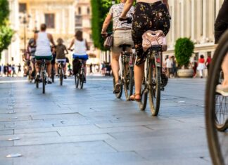 KRESZ kisokos két keréken kresz