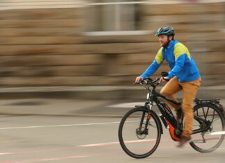 25 vagy 45/km-h? 25 vagy 45/km-h?